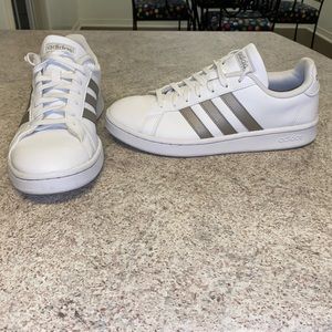 adidas Grand Court Sneakers